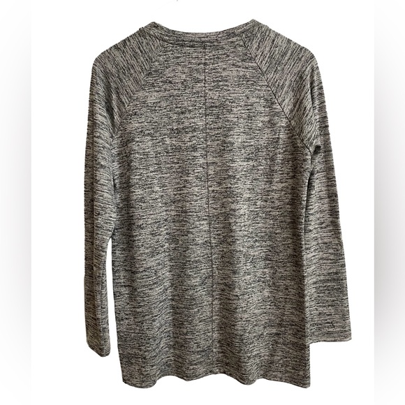 Banana Republic marled knit long sleeve shirt - Picture 2 of 6